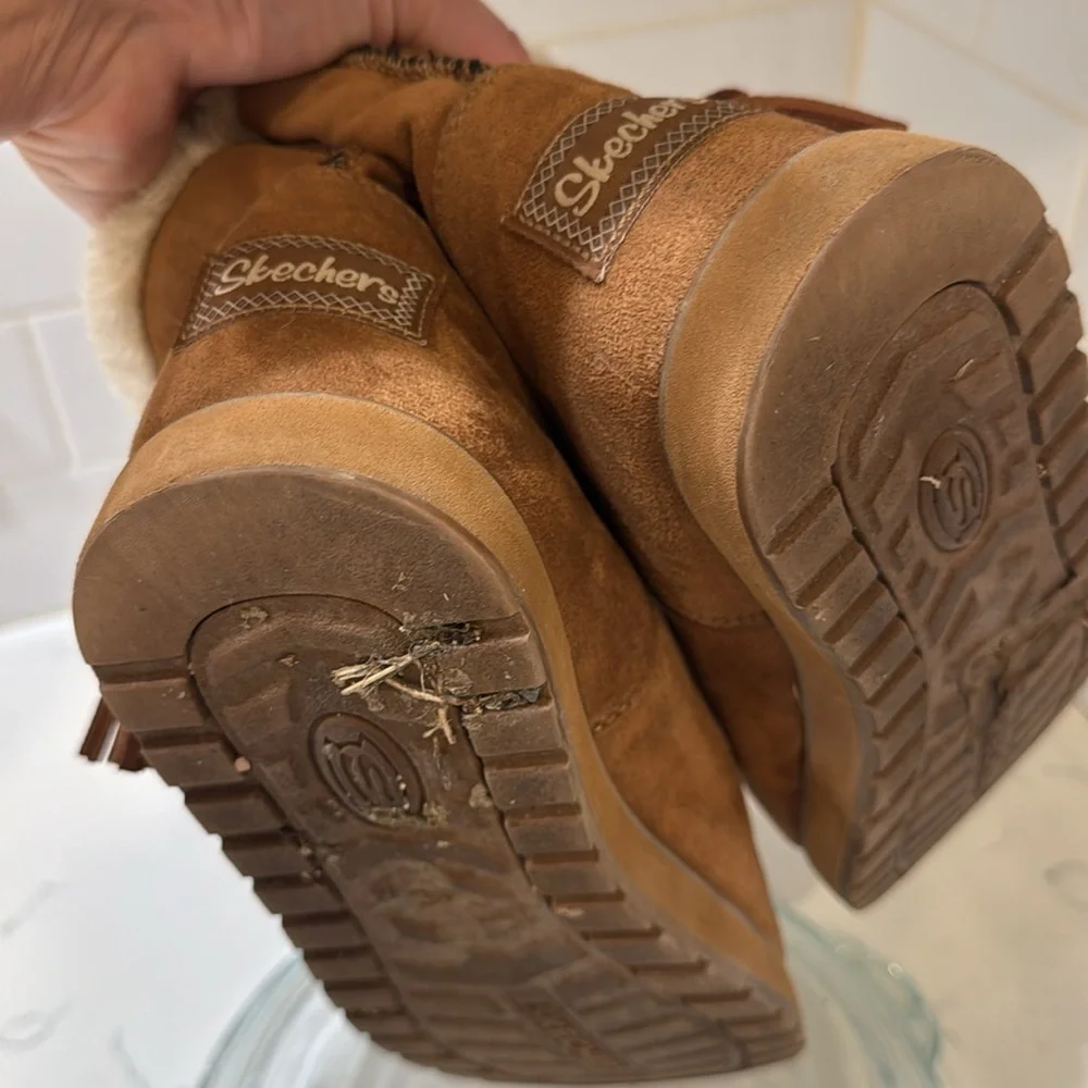 Skechers Keepsakes Tribute Fur Fringe Comfort Women's ankle Boots Sz. 9